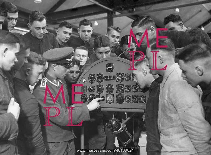 : Training of flight personnel at the German Luftwaffe, 1936 : Training of flight personnel at the German Luftwaffe, 1936