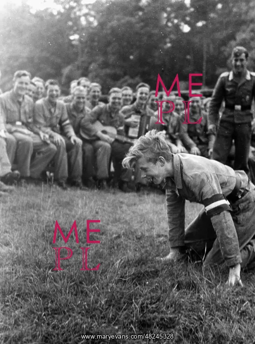 : Training in a HJ military training camp, 1943 : Training in a HJ military training camp, 1943