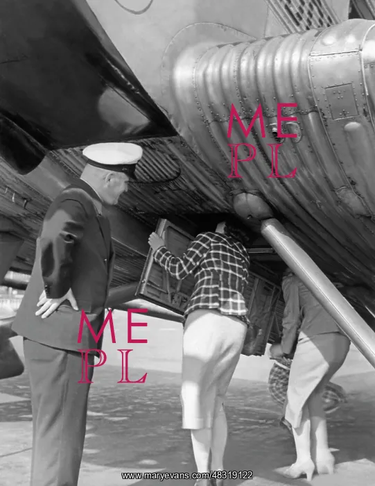 : Training of Lufthansa stewardesses, 1938 : Training of Lufthansa stewardesses, 1938
