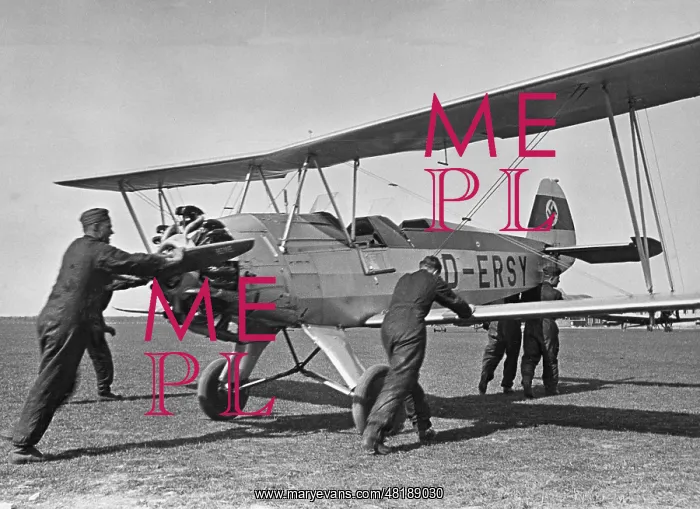 : Training of pilots of the German Luftwaffe, 1939 : Training of pilots of the German Luftwaffe, 1939