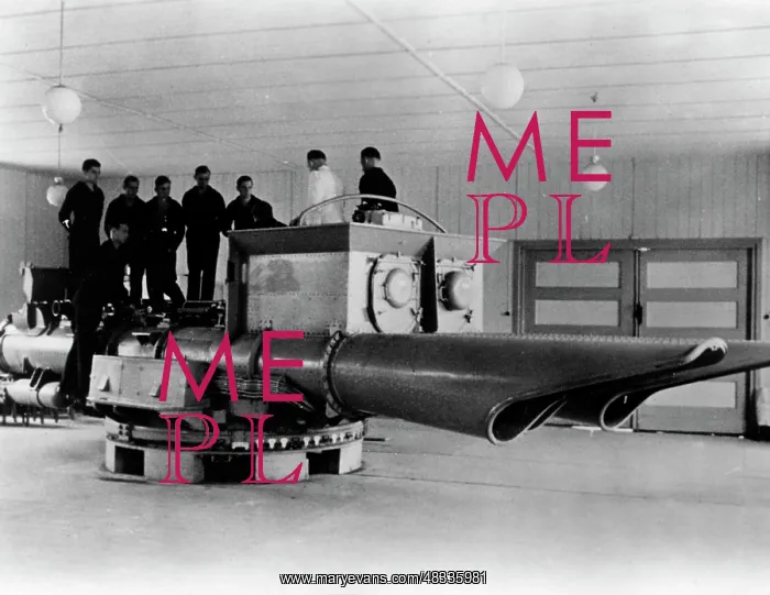 : Training of torpedo machinists, 1944 : Training of torpedo machinists, 1944
