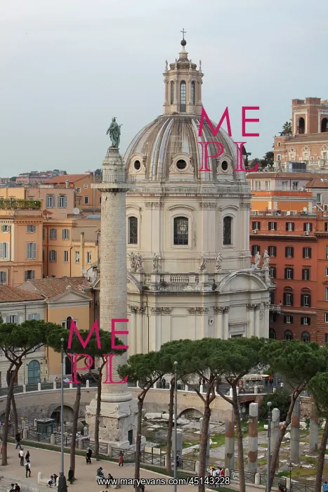 : Trajan's Column and church of Santissimo Nome : Trajan's Column and church of Santissimo Nome