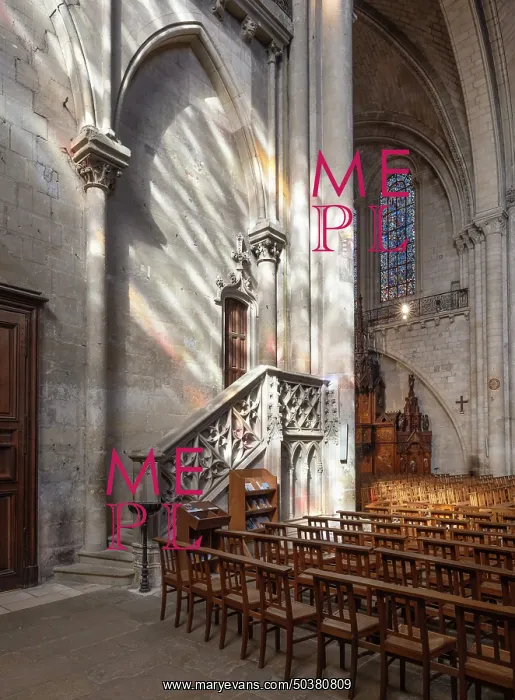 : Transept, Cathedrale Saint-Maurice, Angers, Maine-et-Loire, France : Transept, Cathedrale Saint-Maurice, Angers, Maine-et-Loire, France