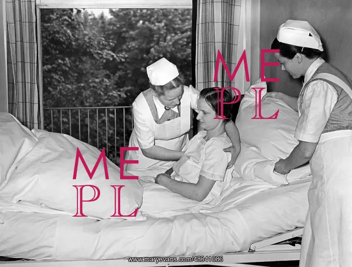 : Transfer of a patient, 1939 : Transfer of a patient, 1939