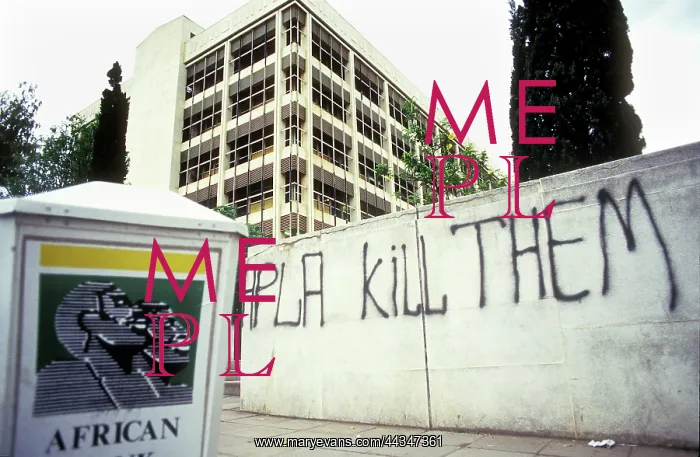 : Transkei, 1992: Graffitti in Umtata. APLA kill themracism : Transkei, 1992: Graffitti in Umtata. APLA kill themracism