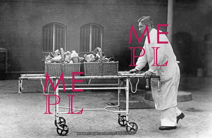 : Transport of medicines, around 1931 : Transport of medicines, around 1931
