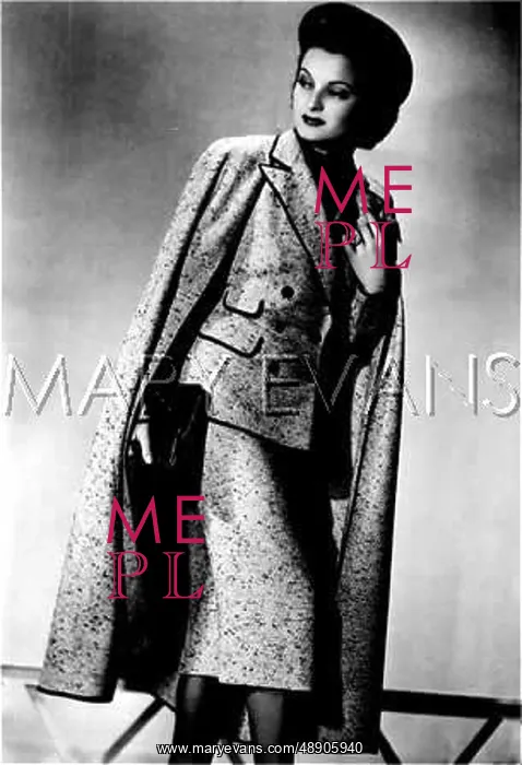 : TRAVELLING DRESS 1930S : TRAVELLING DRESS 1930S