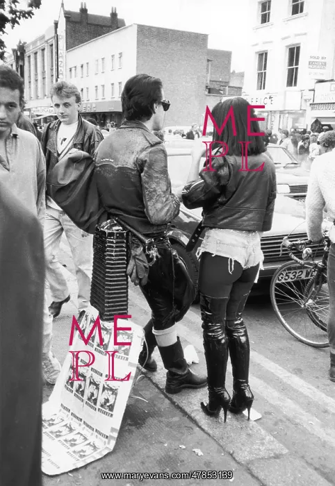 : Trendy shoppers - Camden, 1989 : Trendy shoppers - Camden, 1989