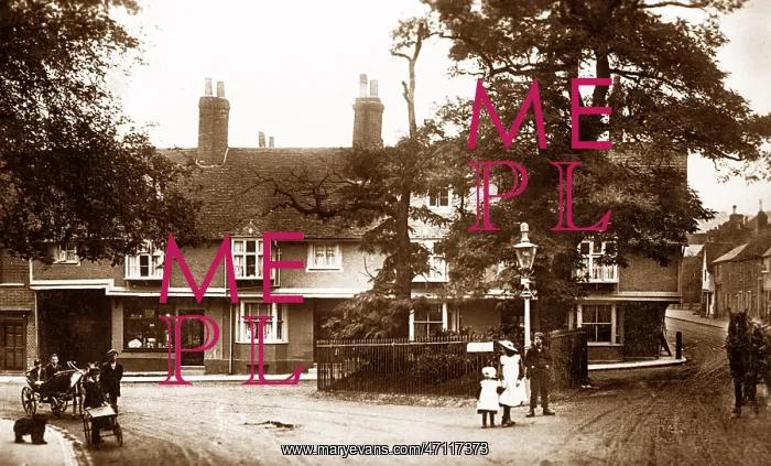  : The Triangle, Hitchin