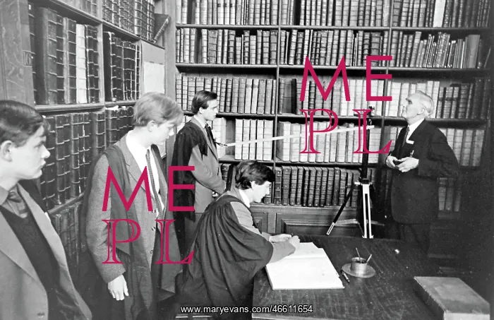 : Trinity College Library, Cambridge University : Trinity College Library, Cambridge University