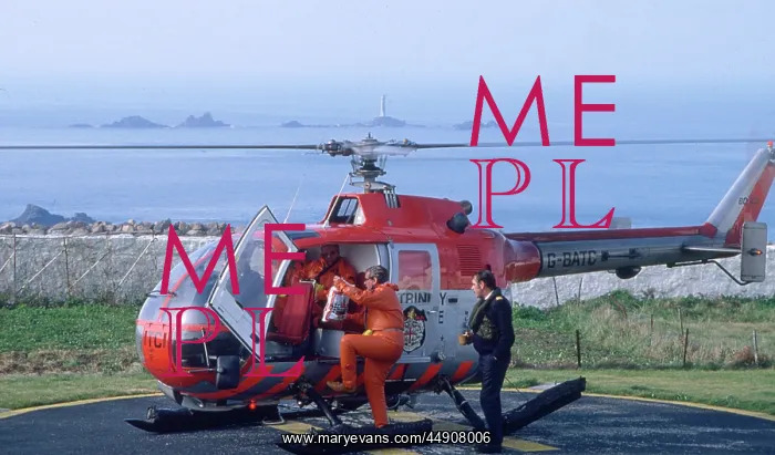  : Trinity House Service Helicopter of Sennen