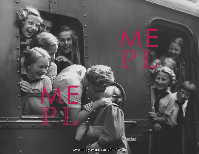 : Trip of BDM members to a summer holiday camp, 1939 : Trip of BDM members to a summer holiday camp, 1939