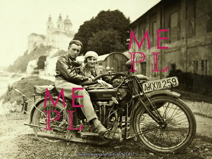 : Trip of a young couple with a Matchless motorcycle : Trip of a young couple with a Matchless motorcycle