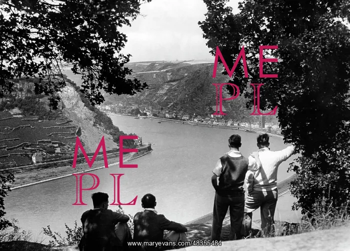 : Trippers on the Rhine, 1935 : Trippers on the Rhine, 1935