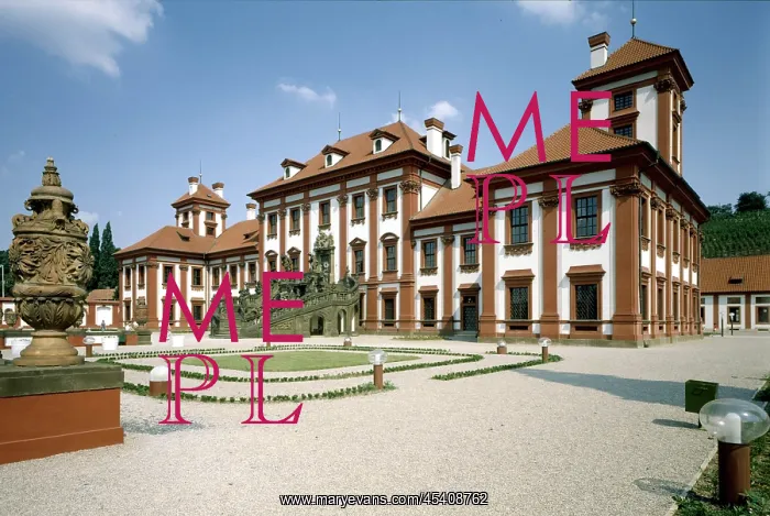  : Troja Castle