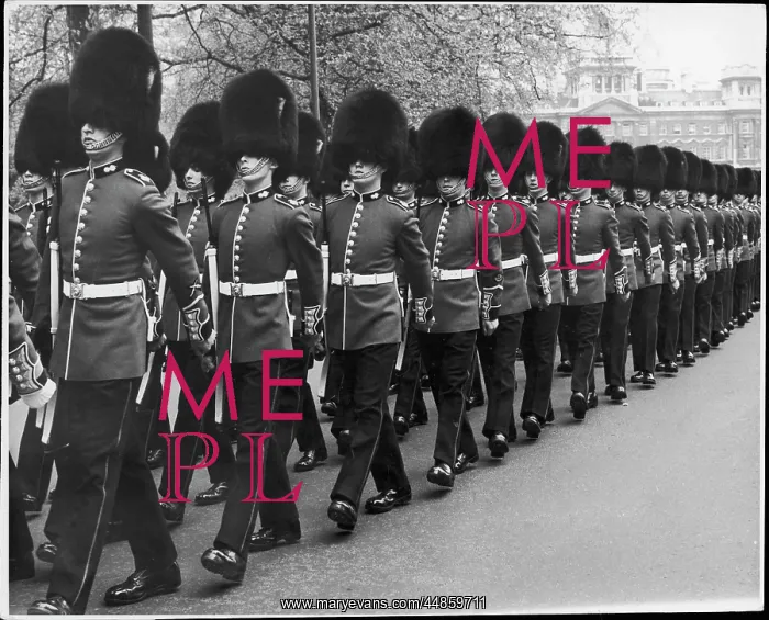 : TROOPING THE COLOUR : TROOPING THE COLOUR