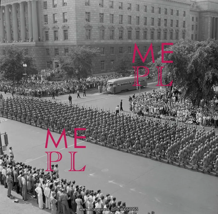 : Troops - Parade - Wwii - Washington Dc : Troops - Parade - Wwii - Washington Dc