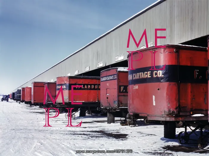 : Truck trailers, freight, warehouse, shipping : Truck trailers, freight, warehouse, shipping