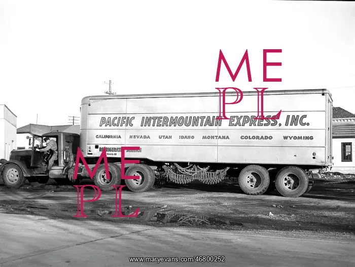 : Truck - transportation - freight - cargo : Truck - transportation - freight - cargo