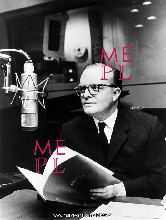 : Truman Capote in studio for A CHRISTMAS ? : Truman Capote in studio for A CHRISTMAS ?