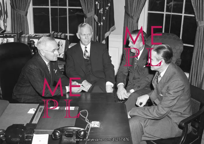: Truman confers with advisors regarding Marshall : Truman confers with advisors regarding Marshall
