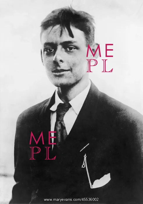  : Ts Eliot. T.S.ELIOT American-born writer, photographed in his early twenties