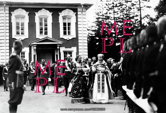 : Tsar Nicholas II at a consecration of a Russian regiment 190 : Tsar Nicholas II at a consecration of a Russian regiment 190