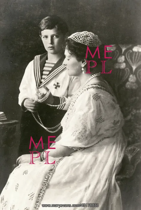: Tsesarevich Alexei and Tsaritsa Alexandra : Tsesarevich Alexei and Tsaritsa Alexandra