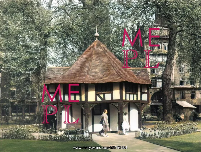: TUDOR SUMMERHOUSE : TUDOR SUMMERHOUSE