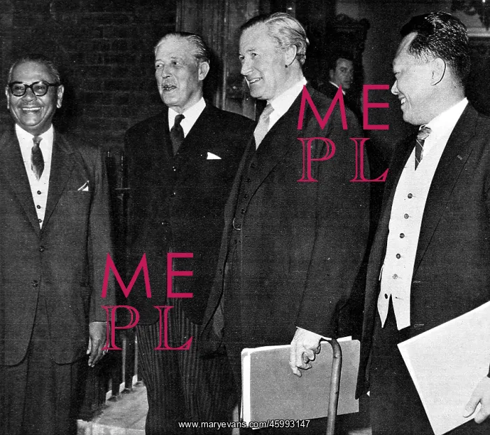 : Tunku Abdul Rahman, Harold Macmillan, Duncan Sandys and Lee : Tunku Abdul Rahman, Harold Macmillan, Duncan Sandys and Lee