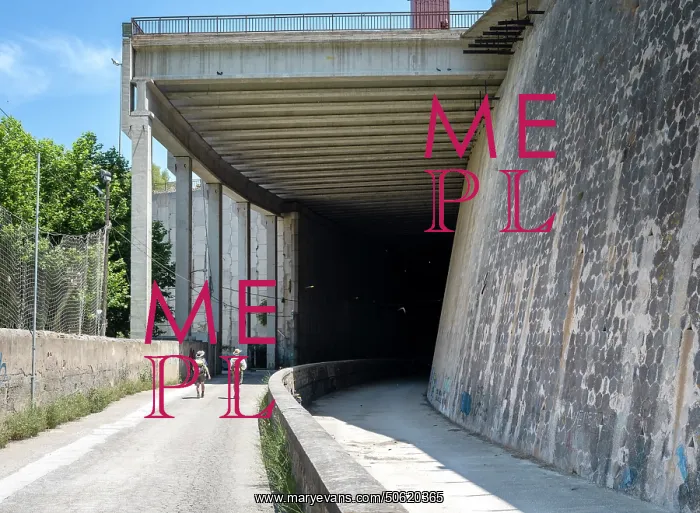 : Tunnel des Balitres, Chemin Walter Benjamin, Portbou : Tunnel des Balitres, Chemin Walter Benjamin, Portbou