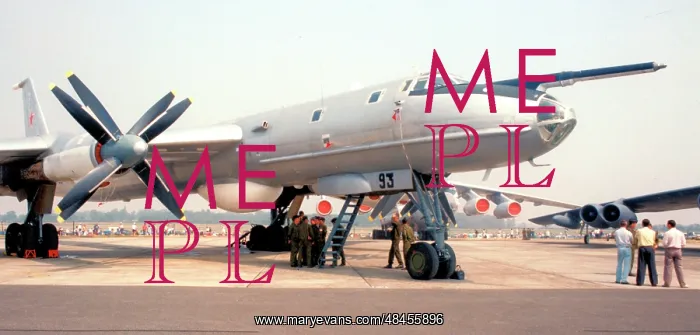 : Tupolev Tu-142M 93 Black : Tupolev Tu-142M 93 Black