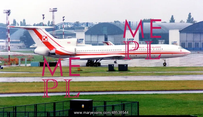 : Tupolev Tu-154M 102 : Tupolev Tu-154M 102