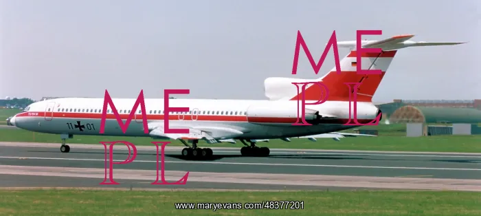 : Tupolev Tu-154M 11+01 : Tupolev Tu-154M 11+01