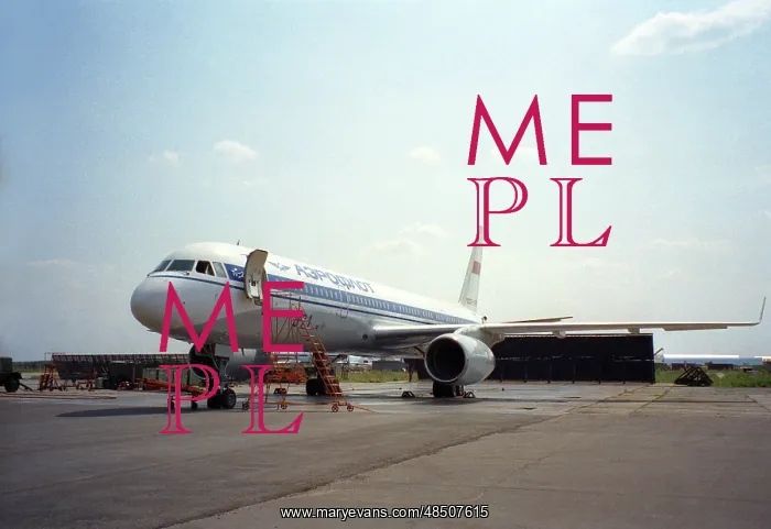 : Tupolev Tu-204 aircraft, 1992 : Tupolev Tu-204 aircraft, 1992