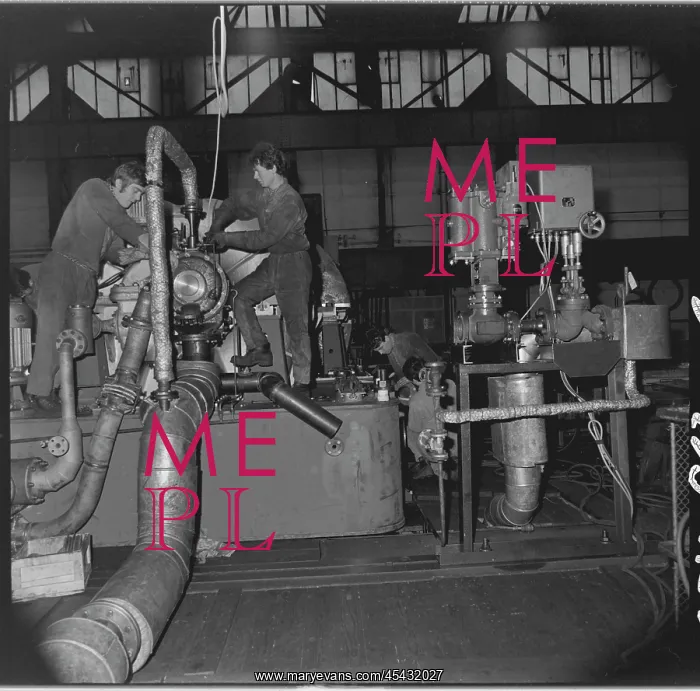 : Turbine test room : Turbine test room