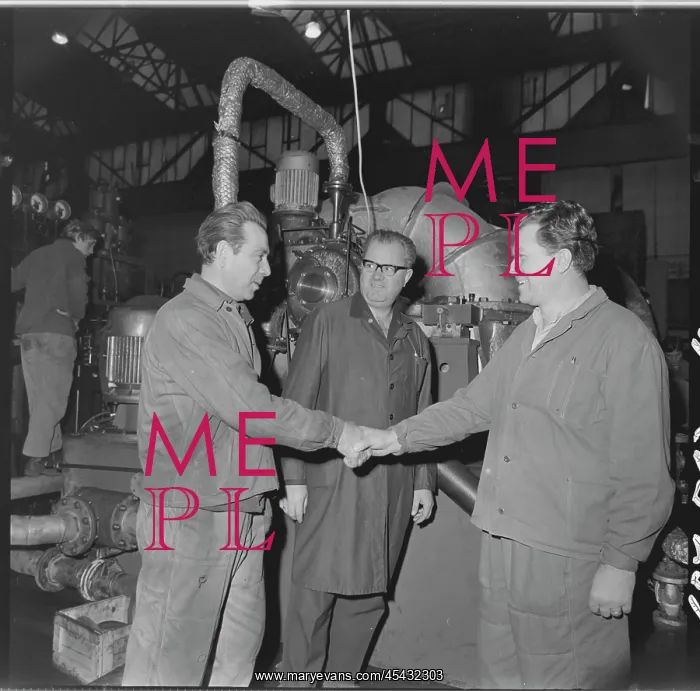 : Turbine test room : Turbine test room