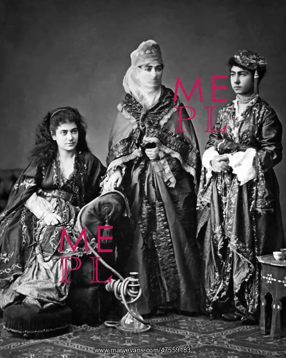 : Turkish women and hookah : Turkish women and hookah