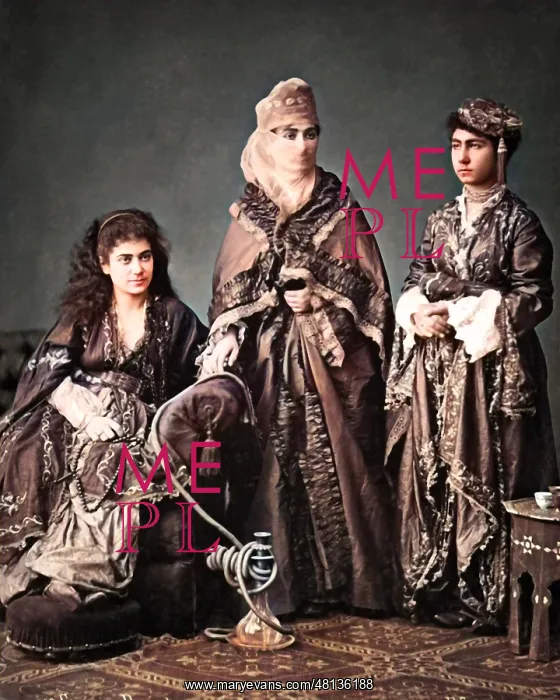 : Turkish women and hookah : Turkish women and hookah
