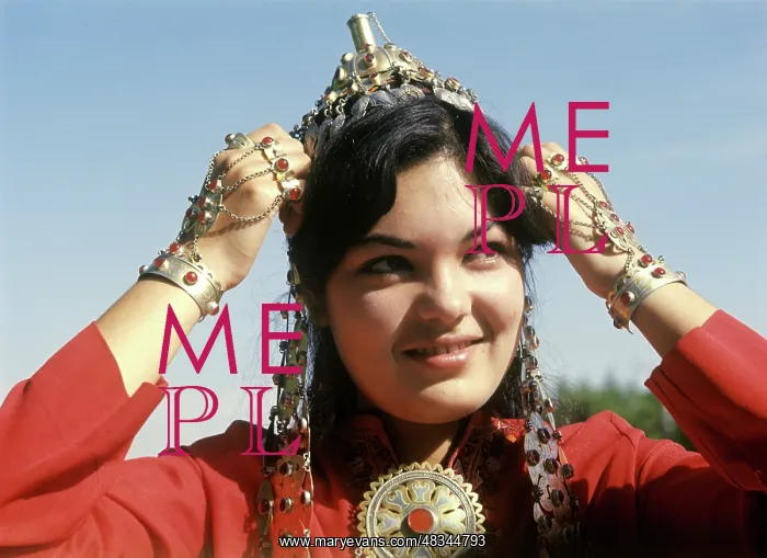 : Turkmen girl, 1974 : Turkmen girl, 1974