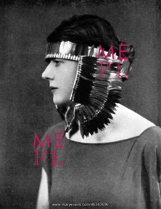 : Tutankhamen inspired head dresses : Tutankhamen inspired head dresses