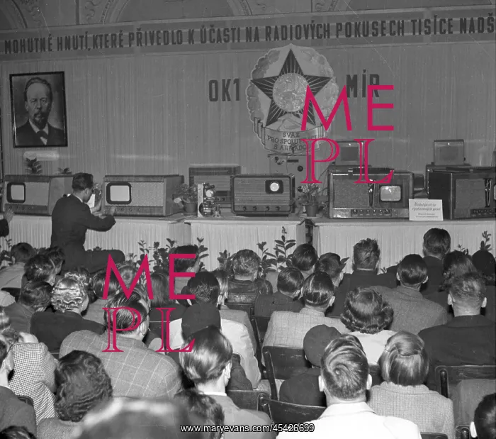 : TV sets - exhibition : TV sets - exhibition