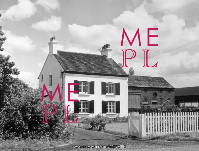 : TWEE FARMHOUSE : TWEE FARMHOUSE