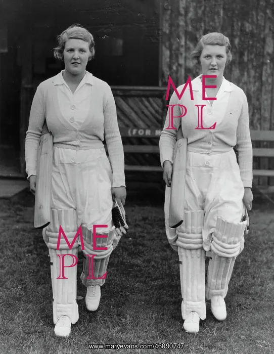 : The twin sisters Joan (right) and : The twin sisters Joan (right) and