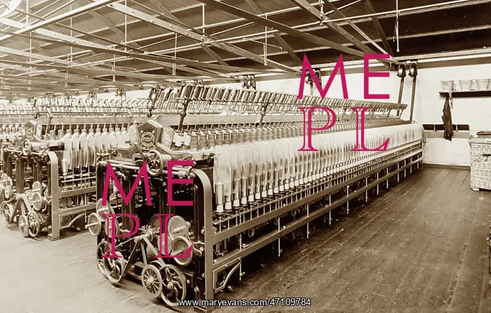 : Twisting Frame in a woollen mill in Bradford : Twisting Frame in a woollen mill in Bradford