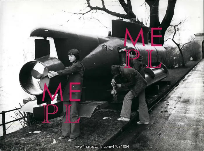 : Two-man submarine with torpedo, Munich, Germany : Two-man submarine with torpedo, Munich, Germany