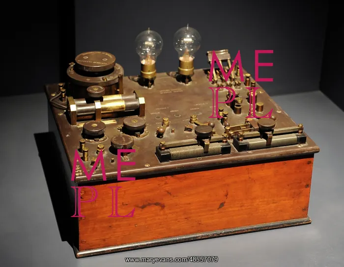 : Two-valve radio-receiver. 1917 : Two-valve radio-receiver. 1917