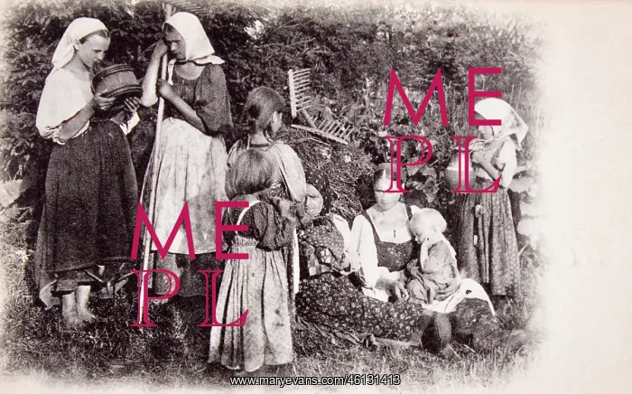  : Types de Russie [130]: Russian peasant women