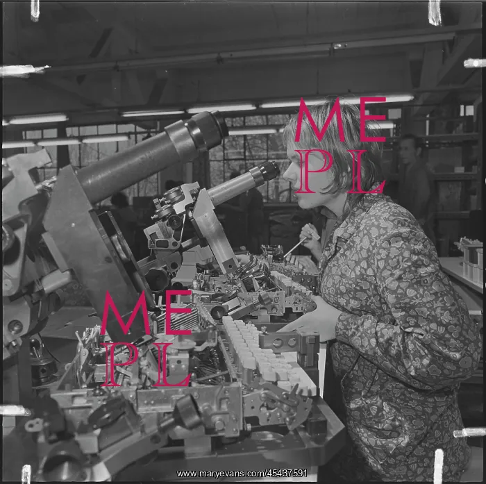 : Typewriter Consul, Jitka Boniattiova, mechanic : Typewriter Consul, Jitka Boniattiova, mechanic