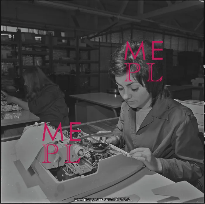 : Typewriter Consul, Marta Travnickova, mechanic : Typewriter Consul, Marta Travnickova, mechanic
